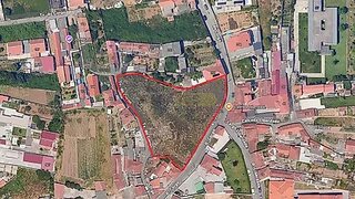 Land for sale in Vila Nova de Gaia, Portugal — €370,000