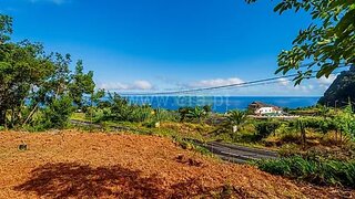 Land for sale in Santana, Portugal — €75,000