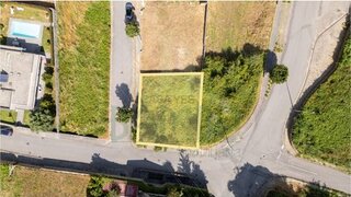 Terreno · 350 m² · 85 000 €