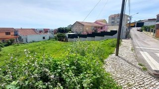 Land for sale in Amadora, Portugal — €85,000
