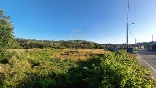 Terreno de 2095 m² em Viseu