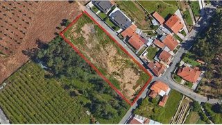 Land for sale in Santa Maria da Feira, Portugal — €130,000