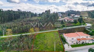 Land for sale in Póvoa de Lanhoso, Portugal — €99,000