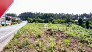 Land for sale in Santa Maria da Feira, Portugal — €105,000