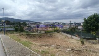 Terreno de 661 m² em Braga