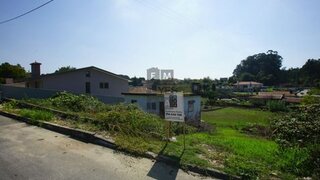 Land for sale in Santa Maria da Feira, Portugal — €90,000