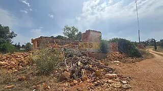 Terreno em Lagoa · 9730 m² · 529 000 €