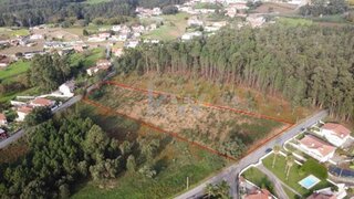 Land for sale in Oliveira de Azeméis, Portugal — €97,000