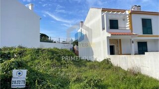 Land for sale in Sesimbra, Portugal — €75,000