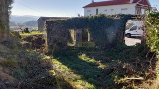 Terreno em Vila Nova de Cerveira · 700 m² · 75 000 €