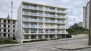 Terreno de 672 m² em Leiria