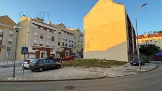Land for sale in Moita, Portugal — €245,000