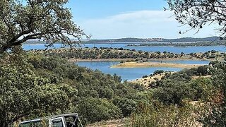 Land for sale in Reguengos de Monsaraz, Portugal — €680,000