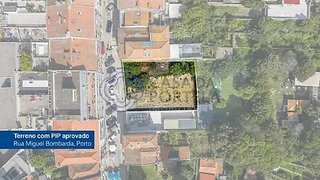 Terreno de 572 m² em Porto