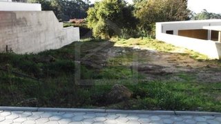 Land for sale in Oliveira de Azeméis, Portugal — €65,000