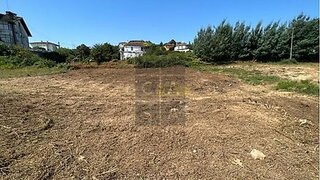 Land for sale in São João da Madeira, Portugal — €115,000