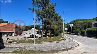 Terreno em Sesimbra · 987 m² · 273 800 €