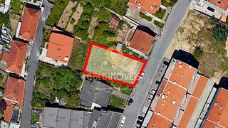 Land for sale in Oliveira de Azeméis, Portugal — €65,000