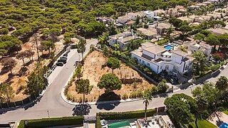 Land for sale in Loulé, Portugal — €1,975,000