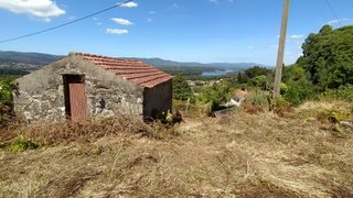 Land for sale in Vila Nova de Cerveira, Portugal — €165,000
