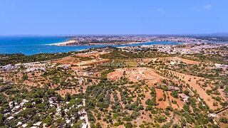 Terreno de 14 320 m² em Faro