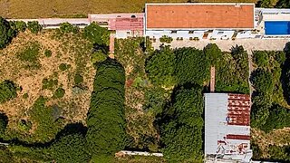 Terreno em Oeiras · 1700 m² · 390 000 €