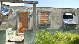 Terreno de 168 m² em Porto