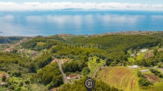 Land for sale in Santa Cruz, Portugal — €85,000