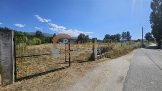 Land for sale in Gouveia, Portugal — €16,500