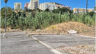Land for sale in Amadora, Portugal — €1,360,000