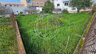 Terreno para venda em Faro, Portugal — 415 000 €