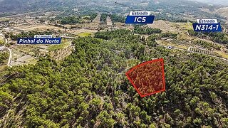 Land for sale in Carrazeda de Ansiães, Portugal — €15,000