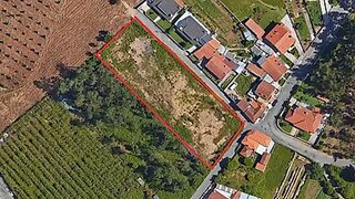 Terreno em Santa Maria da Feira · 3175 m² · 130 000 €
