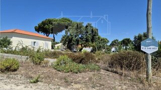 Land for sale in Sesimbra, Portugal — €215,000