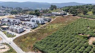 Land for sale in Castelo de Paiva, Portugal — €430,000