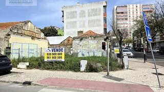 Terreno de 210 m² em Setúbal