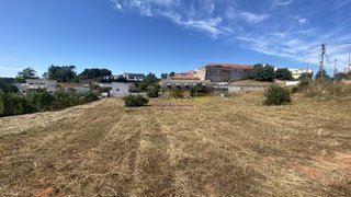 Terreno de 2820 m² em Setúbal