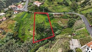 Land for sale in Santana, Portugal — €80,000