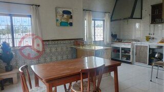 Terreno de 779 m² em Setúbal