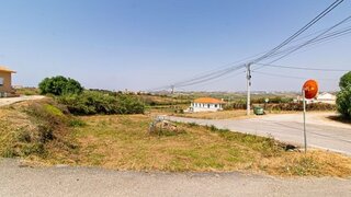 Land for sale in Torres Vedras, Portugal — €105,000
