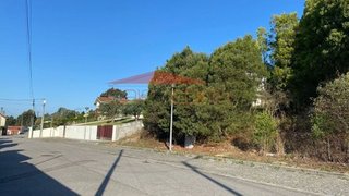 Terreno em Santa Maria da Feira · 199 m² · 24 600 €