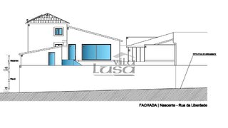 Terreno · 700 m² · 270 000 €