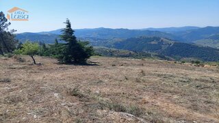 Land for sale in São João da Pesqueira, Portugal — €90,000
