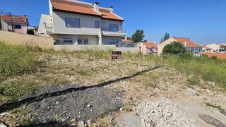 Land for sale in Loures, Portugal — €135,000