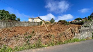 Land for sale in Calheta (Madeira), Portugal — €125,000
