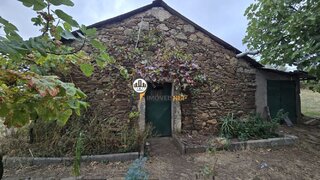 Terreno de 19 494 m² em Castelo Branco