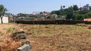 Land for sale in Oliveira de Azeméis, Portugal — €60,000