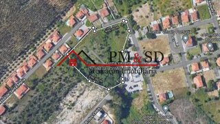Terreno de 10 855 m² em Leiria