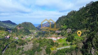 Land for sale in Santana, Portugal — €55,000