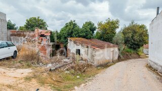 Land for sale in Lourinhã, Portugal — €95,000